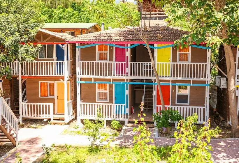 هتل Olimpos Salinas Wooden Houses