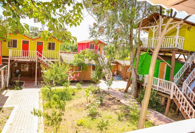 هتل Olimpos Salinas Wooden Houses