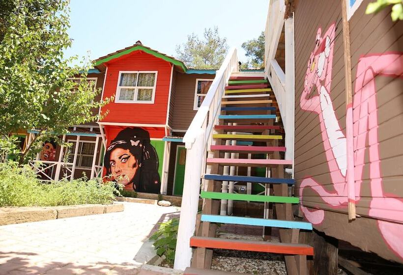 هتل Olimpos Salinas Wooden Houses