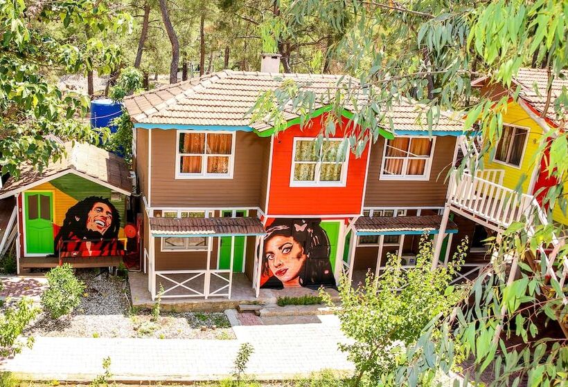 هتل Olimpos Salinas Wooden Houses