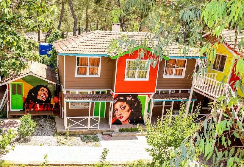هتل Olimpos Salinas Wooden Houses