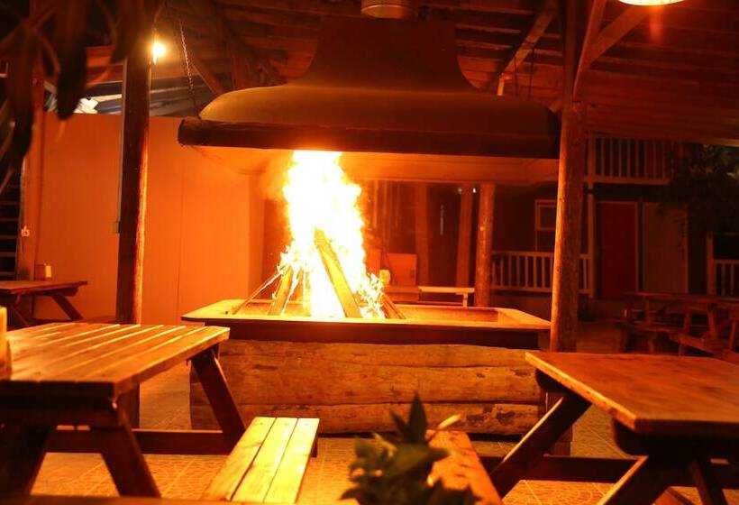 هتل Olimpos Salinas Wooden Houses