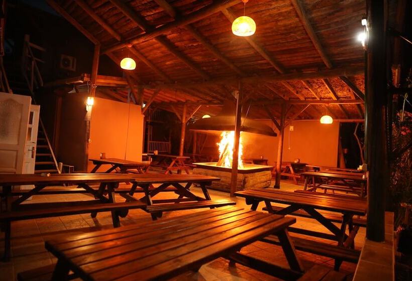 هتل Olimpos Salinas Wooden Houses