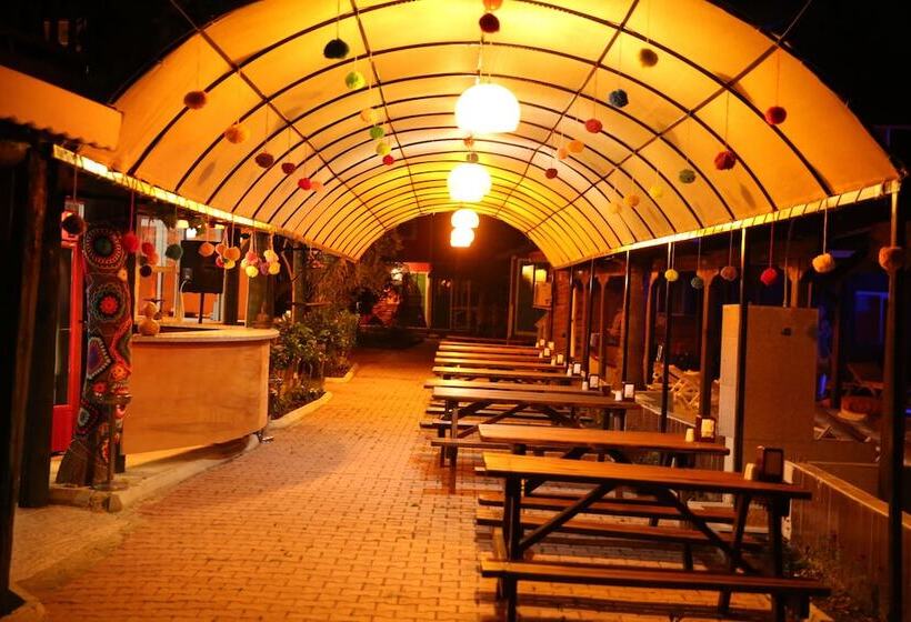 هتل Olimpos Salinas Wooden Houses