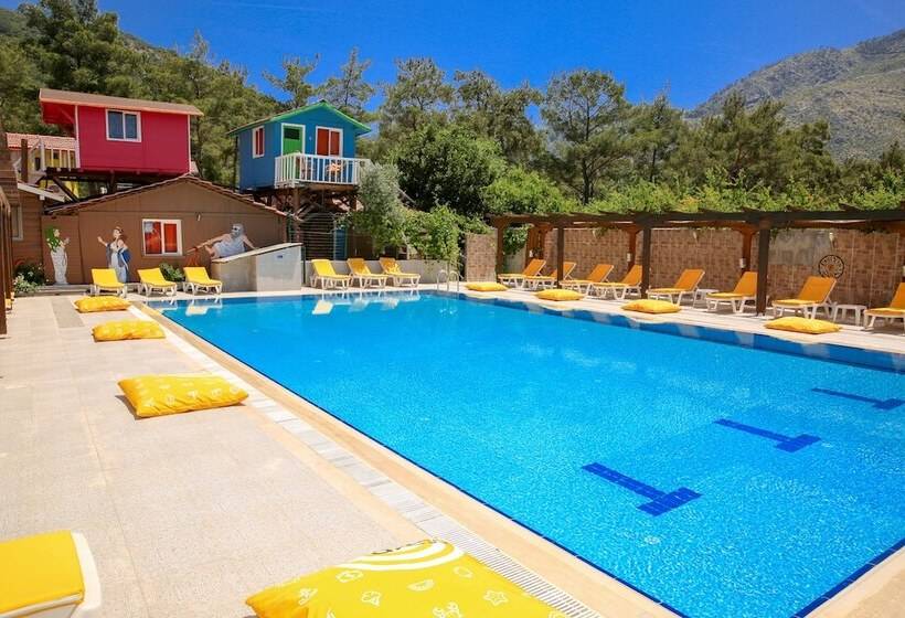 هتل Olimpos Salinas Wooden Houses