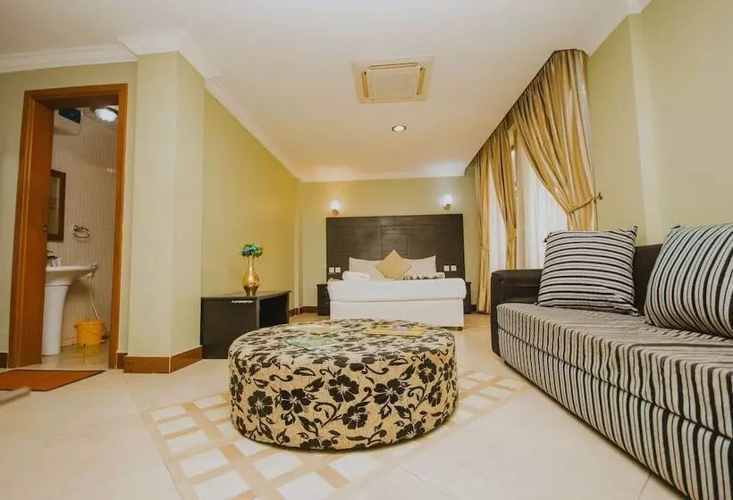 Panone Hotel Sakina