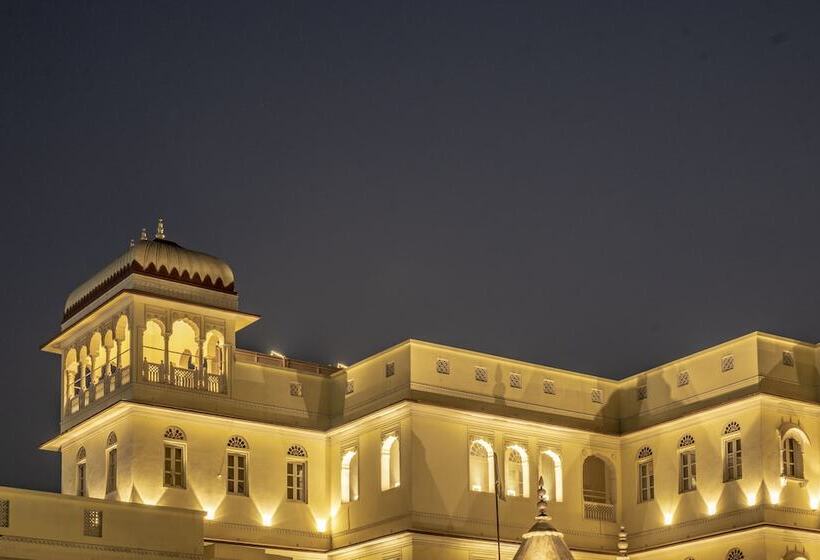 فندق Welcomheritage Ramgarh