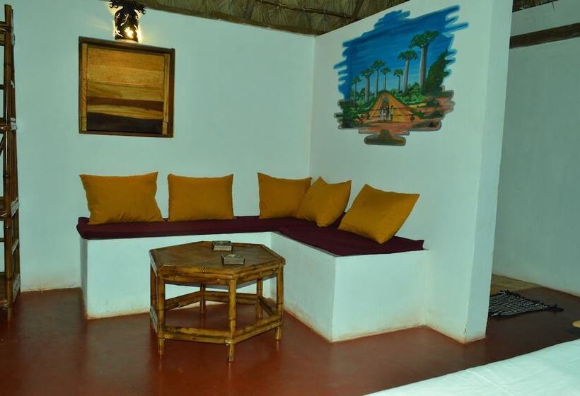 پانسیون Le Trou Normand