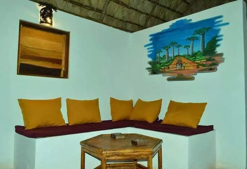 پانسیون Le Trou Normand