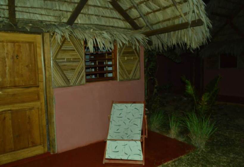 پانسیون Le Trou Normand