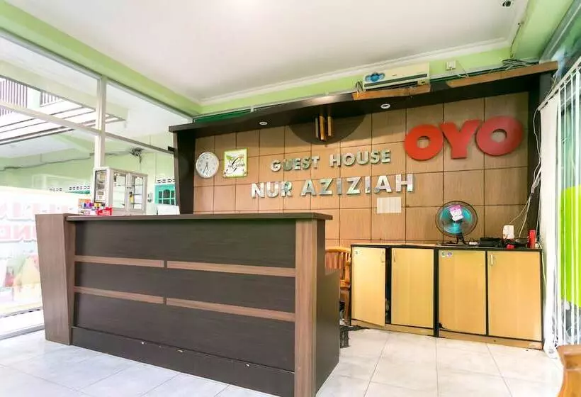ペンション Nur Aziziah Guest House By Oyo Rooms