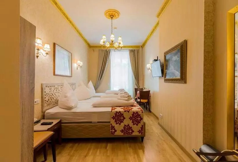 پانسیون Parlamento Rooms