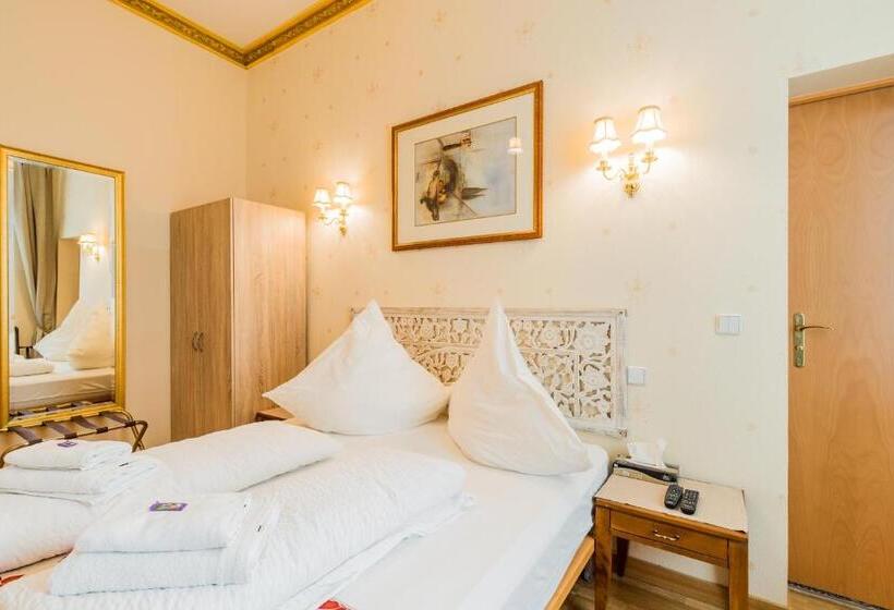 پانسیون Parlamento Rooms