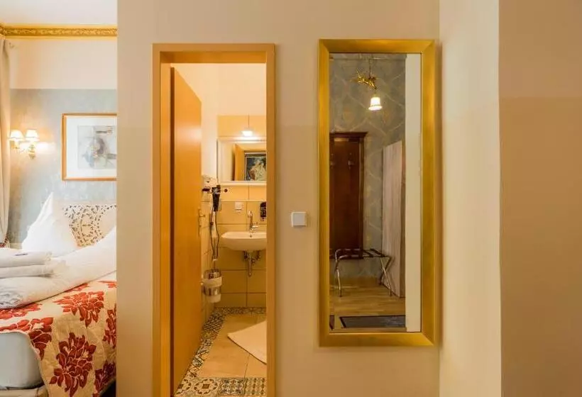 پانسیون Parlamento Rooms