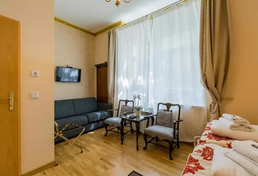 پانسیون Parlamento Rooms