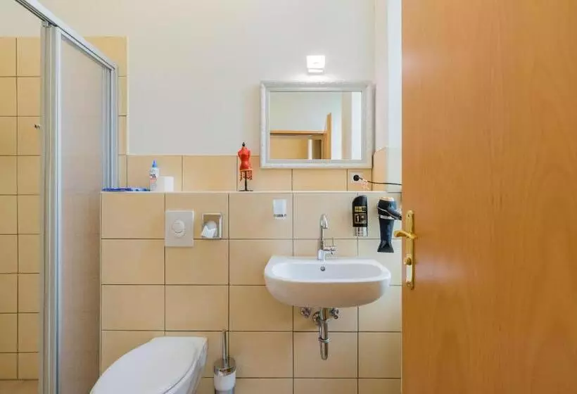 پانسیون Parlamento Rooms