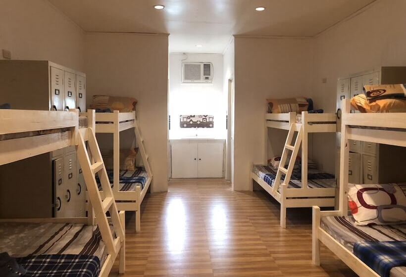 Alesseo Backpackers   Hostel