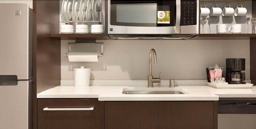 Apartstay Inn & Suites