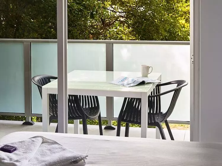 East Maitland Executive Apartments