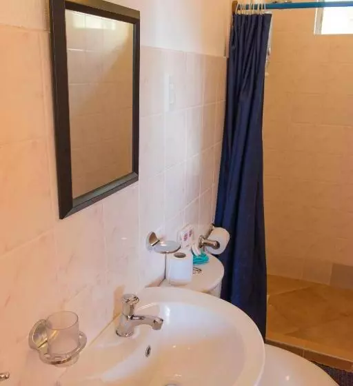 ホテル Alona Vida Beach Resort