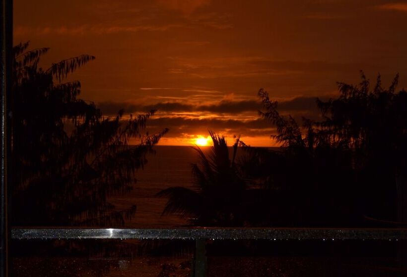 هتل Boracay Suites