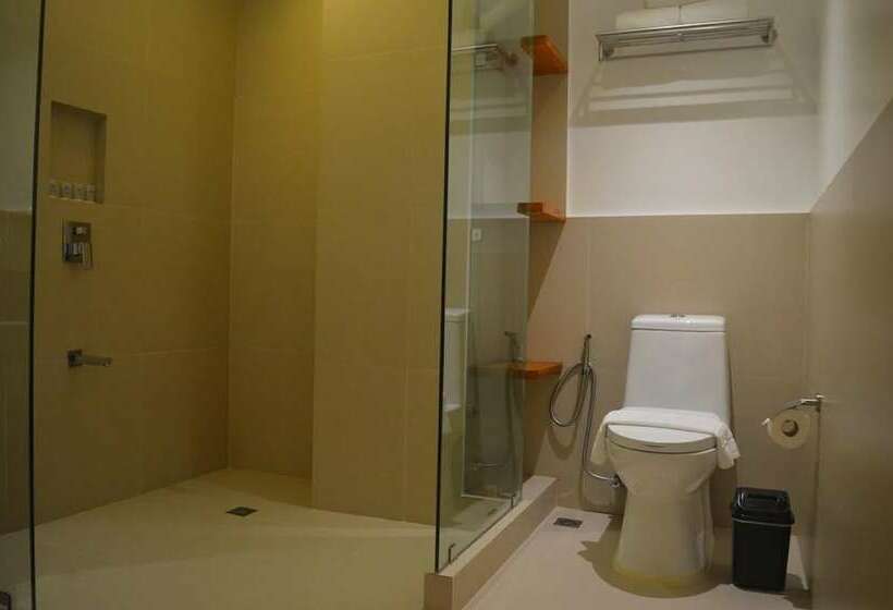 هتل Boracay Suites