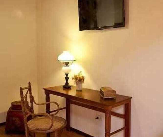 هتل & Hacienda El Carmelo