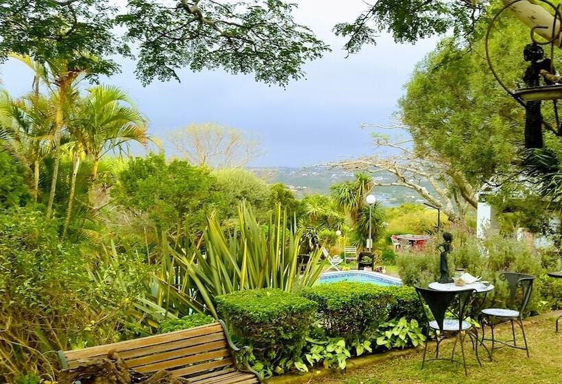 فندق Onthesummit Lodge & Conference Venue