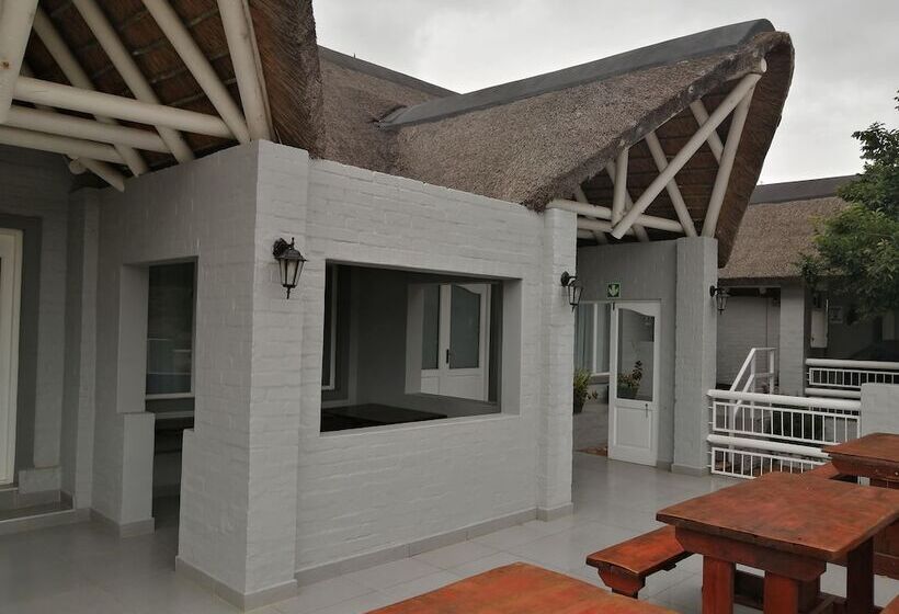 酒店 Outeniquabosch Lodge