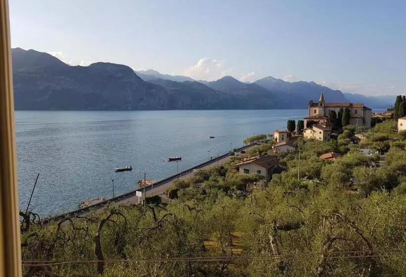 ホテル Albergo Pace