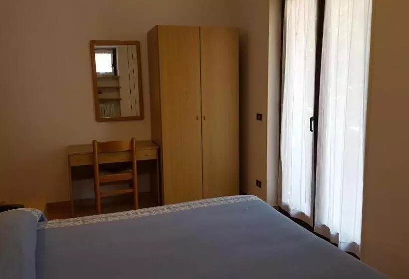 ホテル Albergo Pace