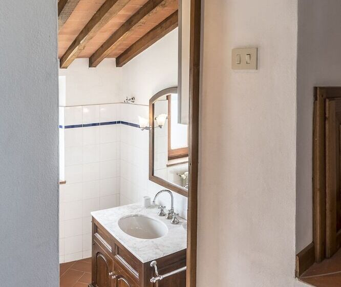 فندق ريفى Agriturismo La Sala