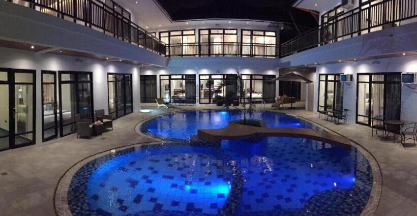 هتل White Breeze Palawan Boutique