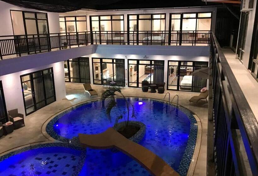 هتل White Breeze Palawan Boutique