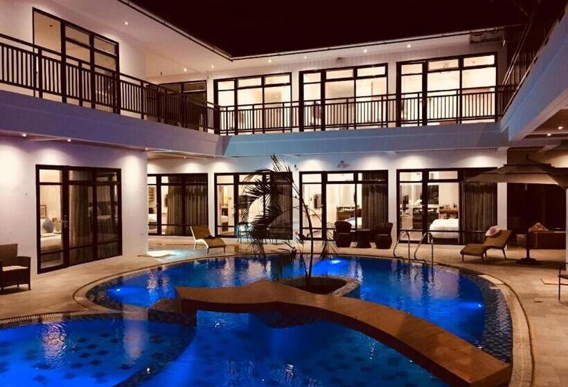 هتل White Breeze Palawan Boutique