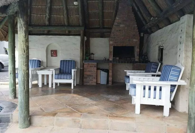 Majatalo Nahoon Mouth Guest House