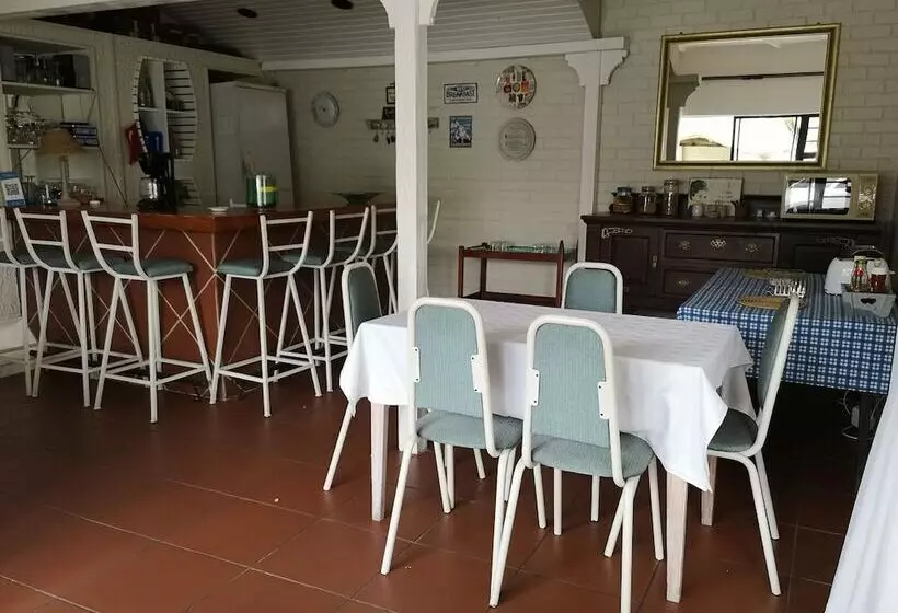 Majatalo Nahoon Mouth Guest House