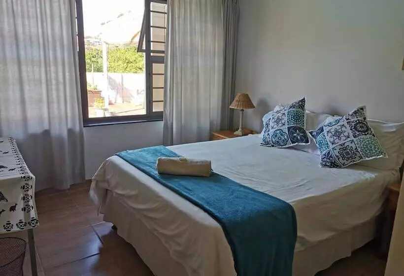 Majatalo Nahoon Mouth Guest House