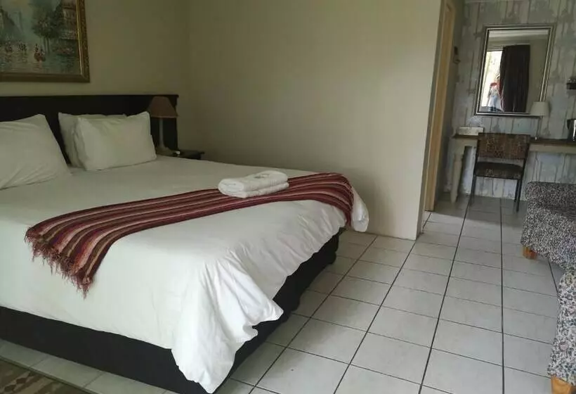 Majatalo Nahoon Mouth Guest House