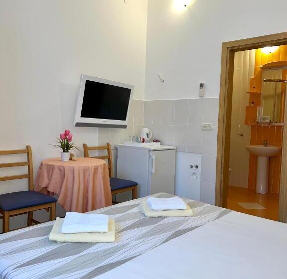 پانسیون Vespera Apartments