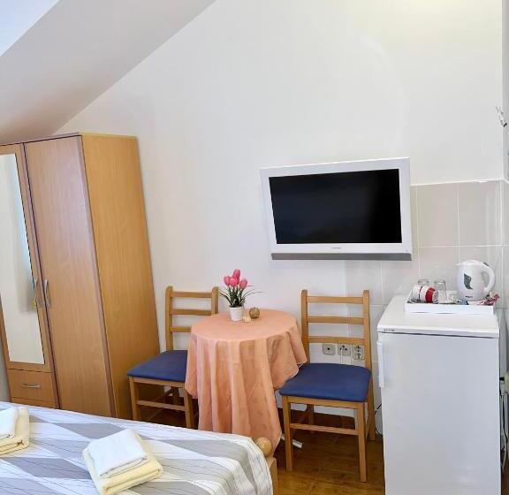 پانسیون Vespera Apartments