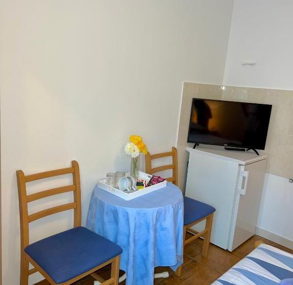 پانسیون Vespera Apartments