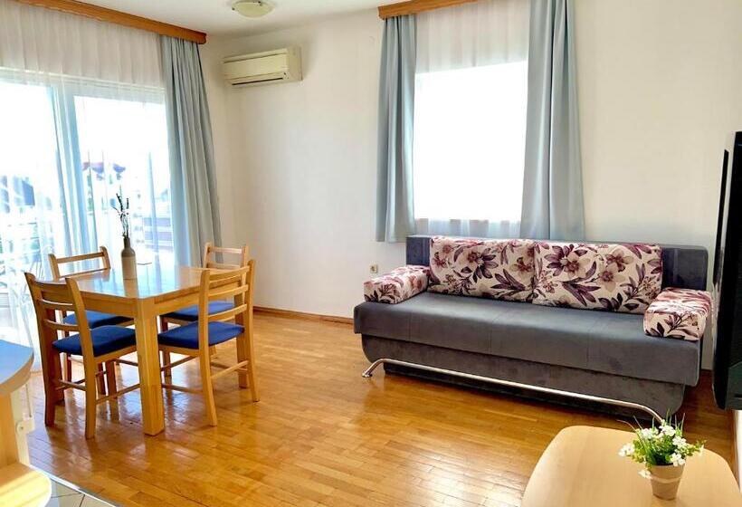 پانسیون Vespera Apartments