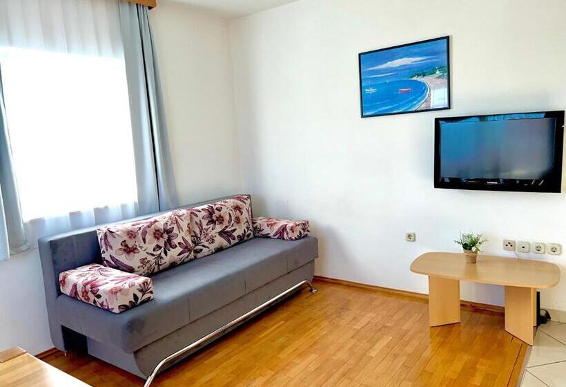 پانسیون Vespera Apartments