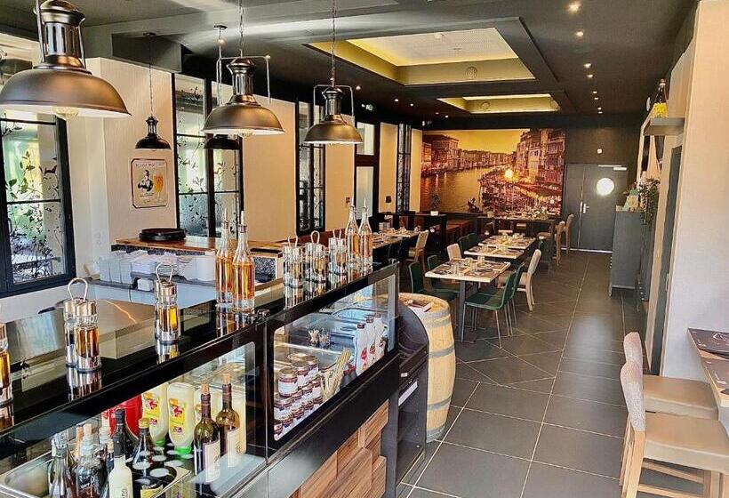 Residence Chateau Du Mee