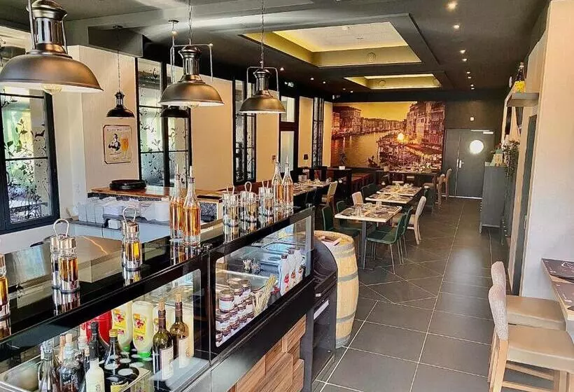 Residence Chateau Du Mee