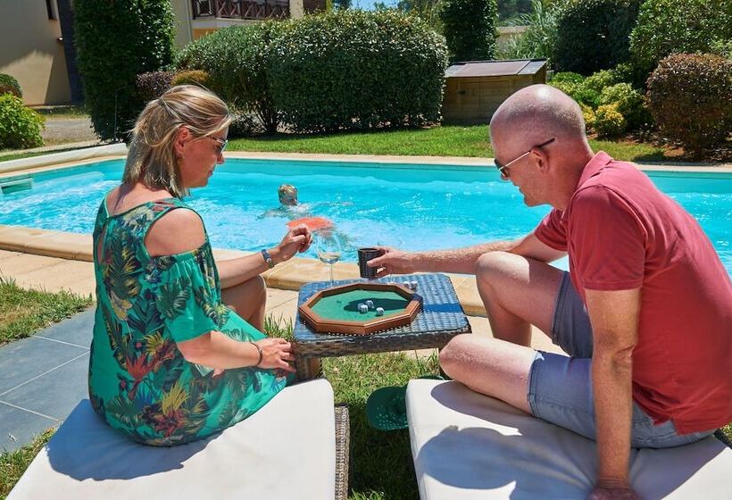 Резиденция Résidence Château De Salles