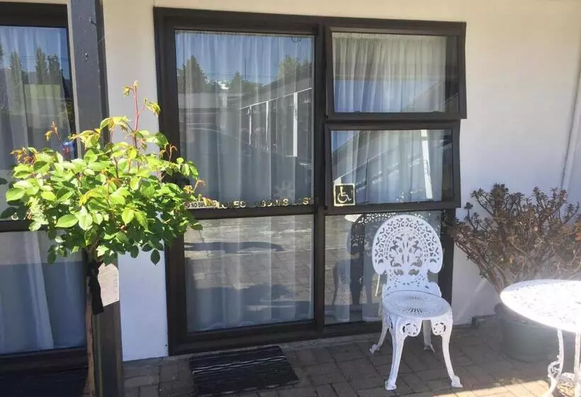 ベッドアンドブレックファースト Shakespeare House