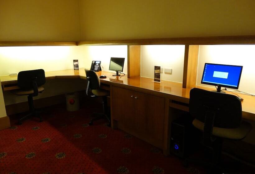 فندق Century Park