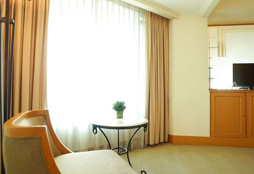 The Heritage Hotel Manila